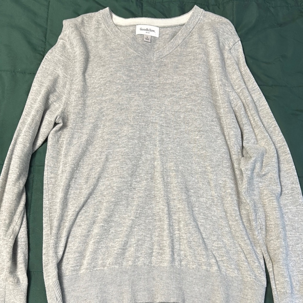 Goodfellow & Co Light Gray V-Neck Sweater